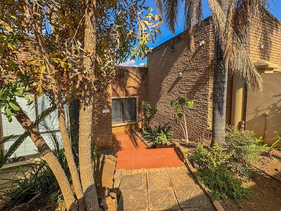 4 Bedroom Property for Sale in Schoemansville North West